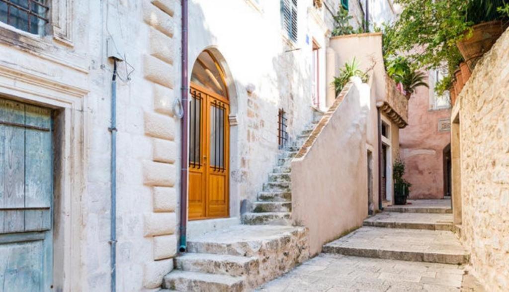 Old Town Budget Apartment Dubrovnik Exterior photo